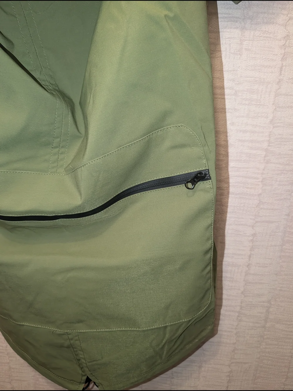 XL / XXL Green Dog The Dry Dog Raincoat with Hood - Brand: BARK
